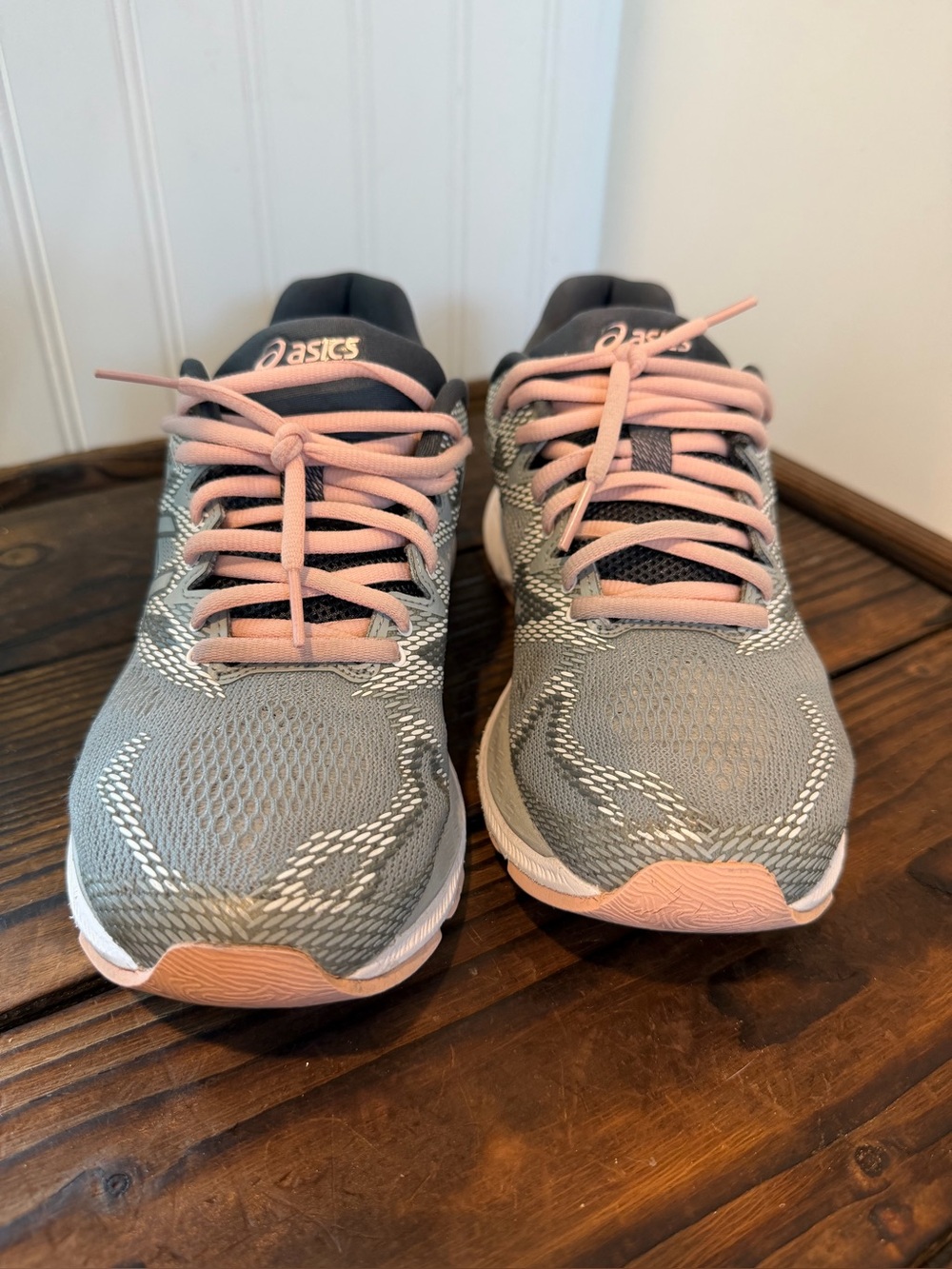 ASICS Women's GEL-Nimbus 20 running shoes in Mid Grey / Seashell Pink Colorway - Picture 6 of 8